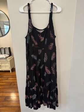 Torrid Super Soft Knit Black Feather-Print Sleeveless midi Dress
